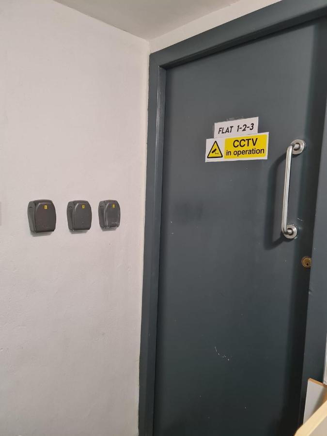 Town Centre Maisonette Улверстон Экстерьер фото